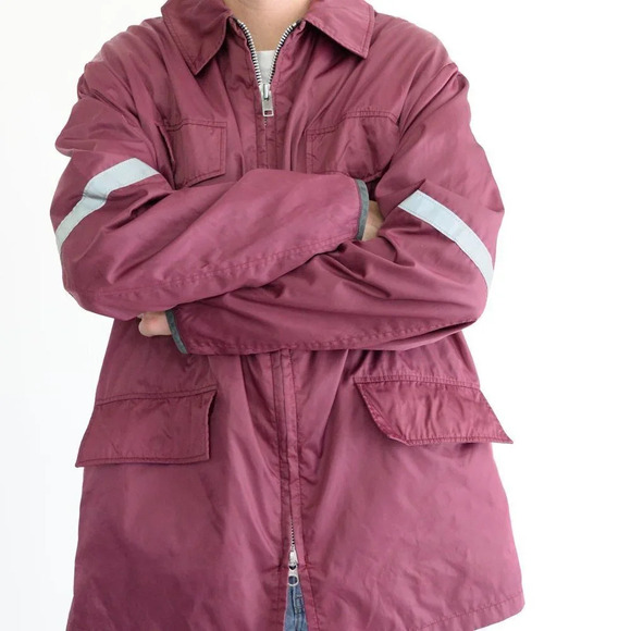 Vintage Avon Sportswear Maroon Zip Up  made in Canada Windbreaker Size 42 - Picture 2 of 14